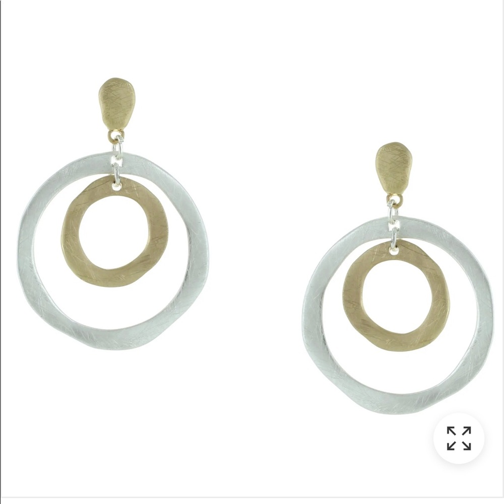 Two Tone Circles Post Earrings